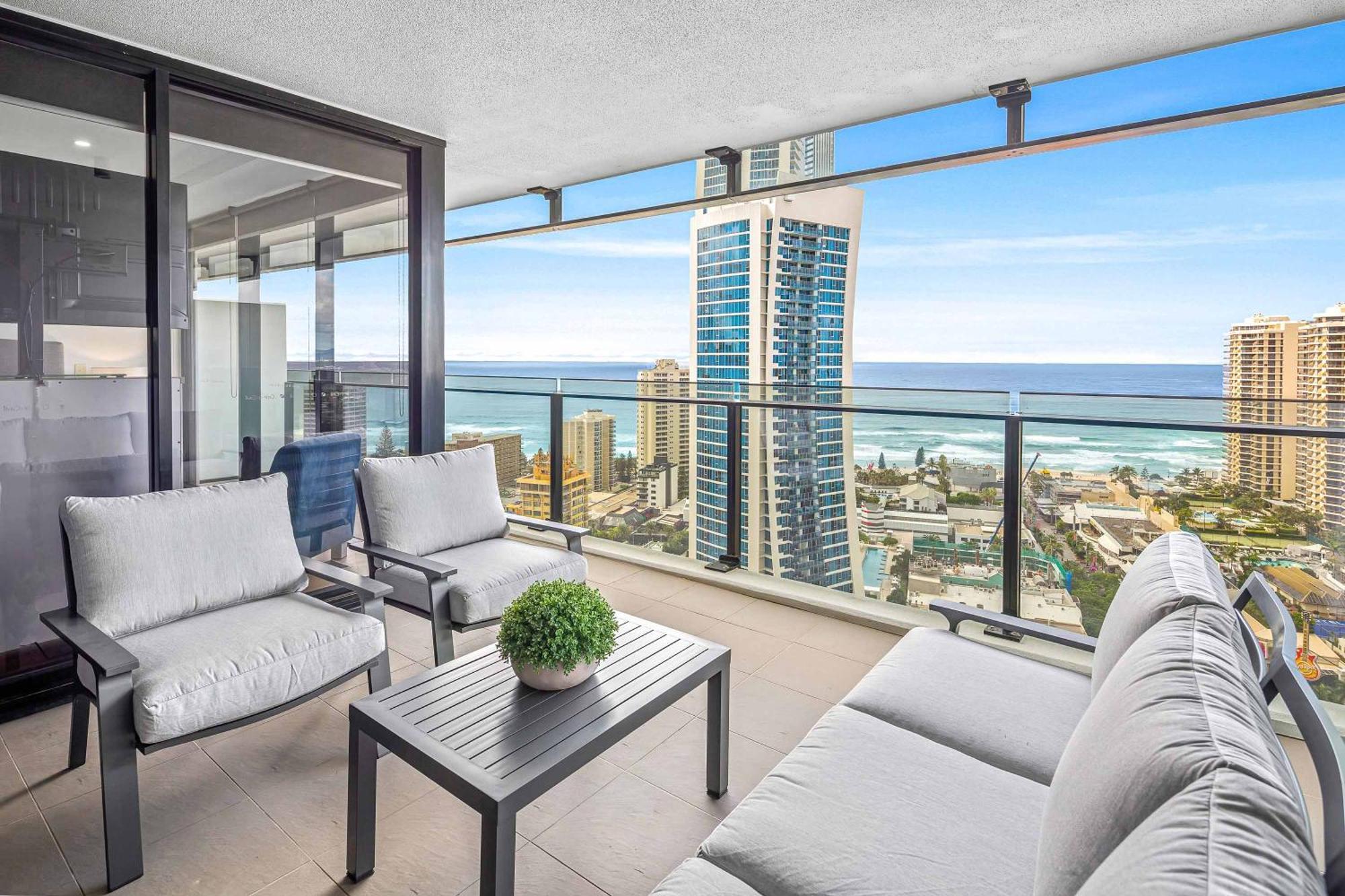 Holiday Holiday Circle On Cavill Apartments Gold Coast Zimmer foto