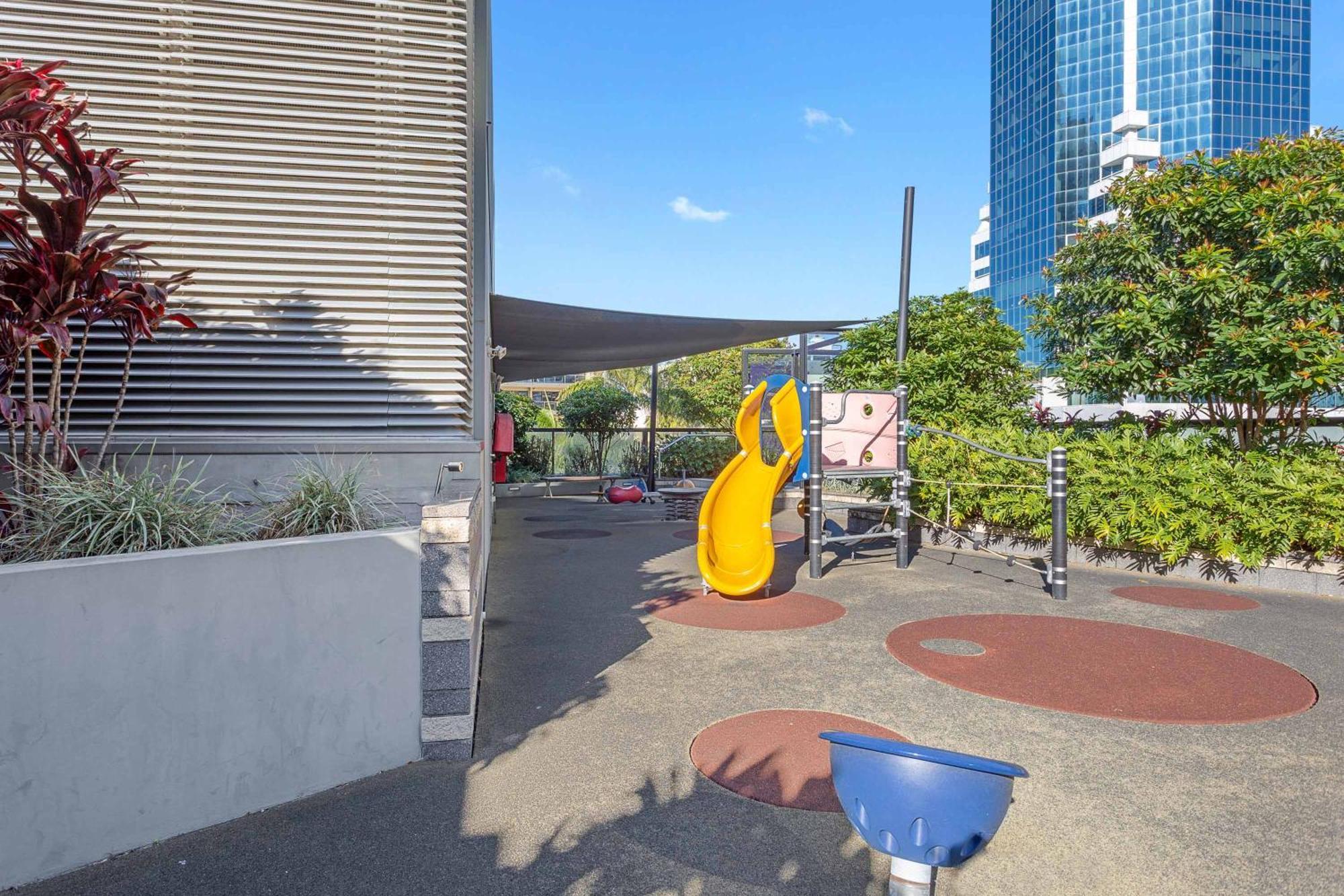Holiday Holiday Circle On Cavill Apartments Gold Coast Exterior foto
