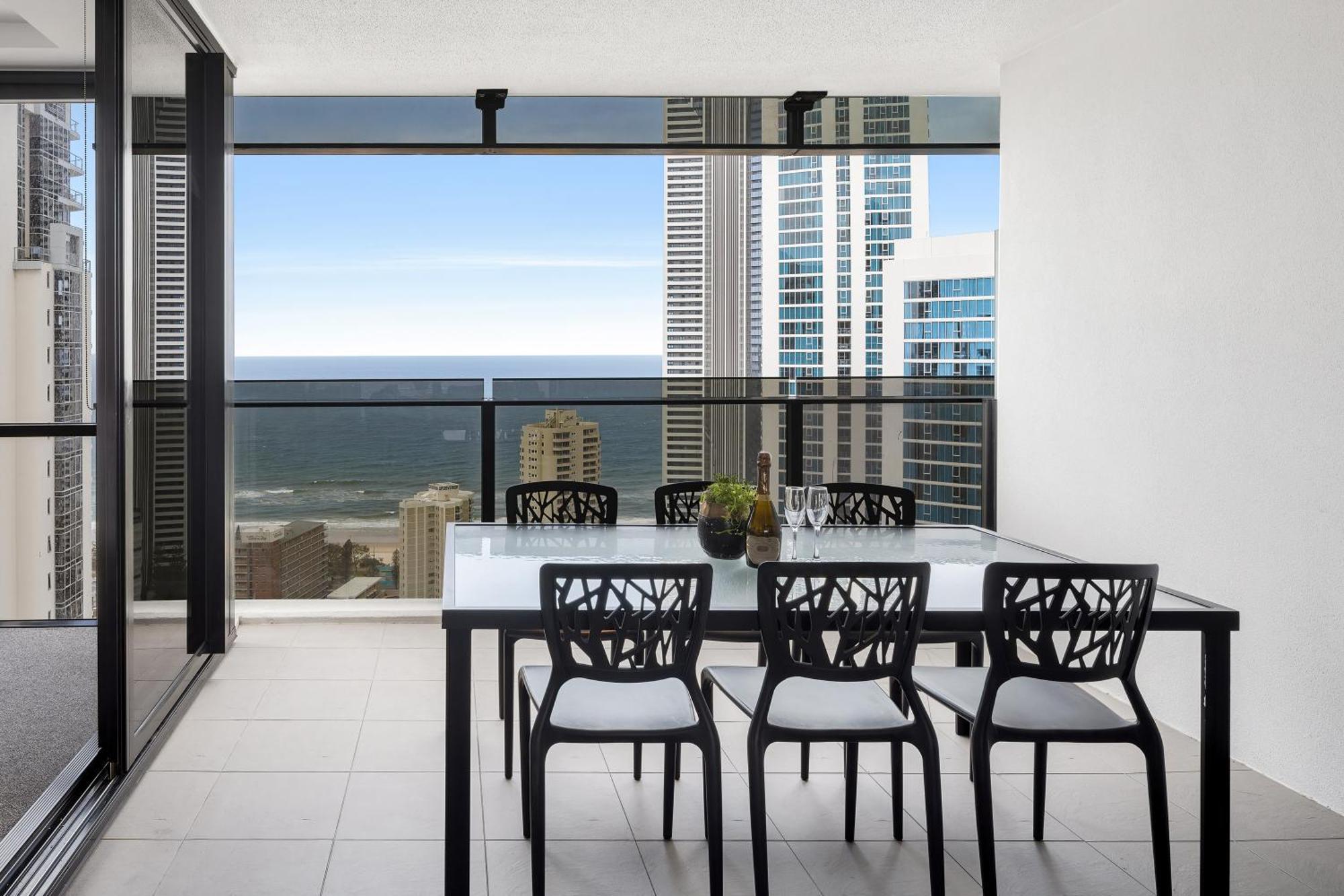 Holiday Holiday Circle On Cavill Apartments Gold Coast Zimmer foto