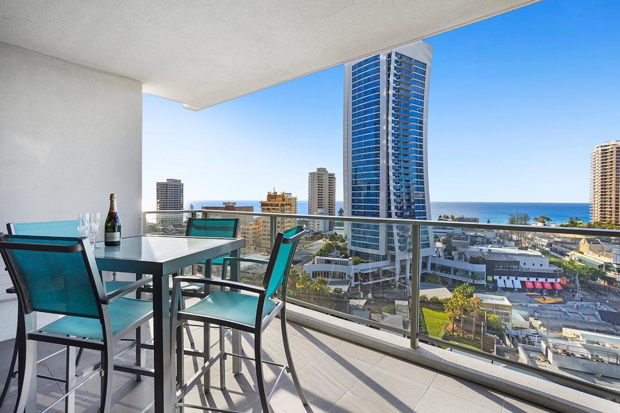 Holiday Holiday Circle On Cavill Apartments Gold Coast Exterior foto