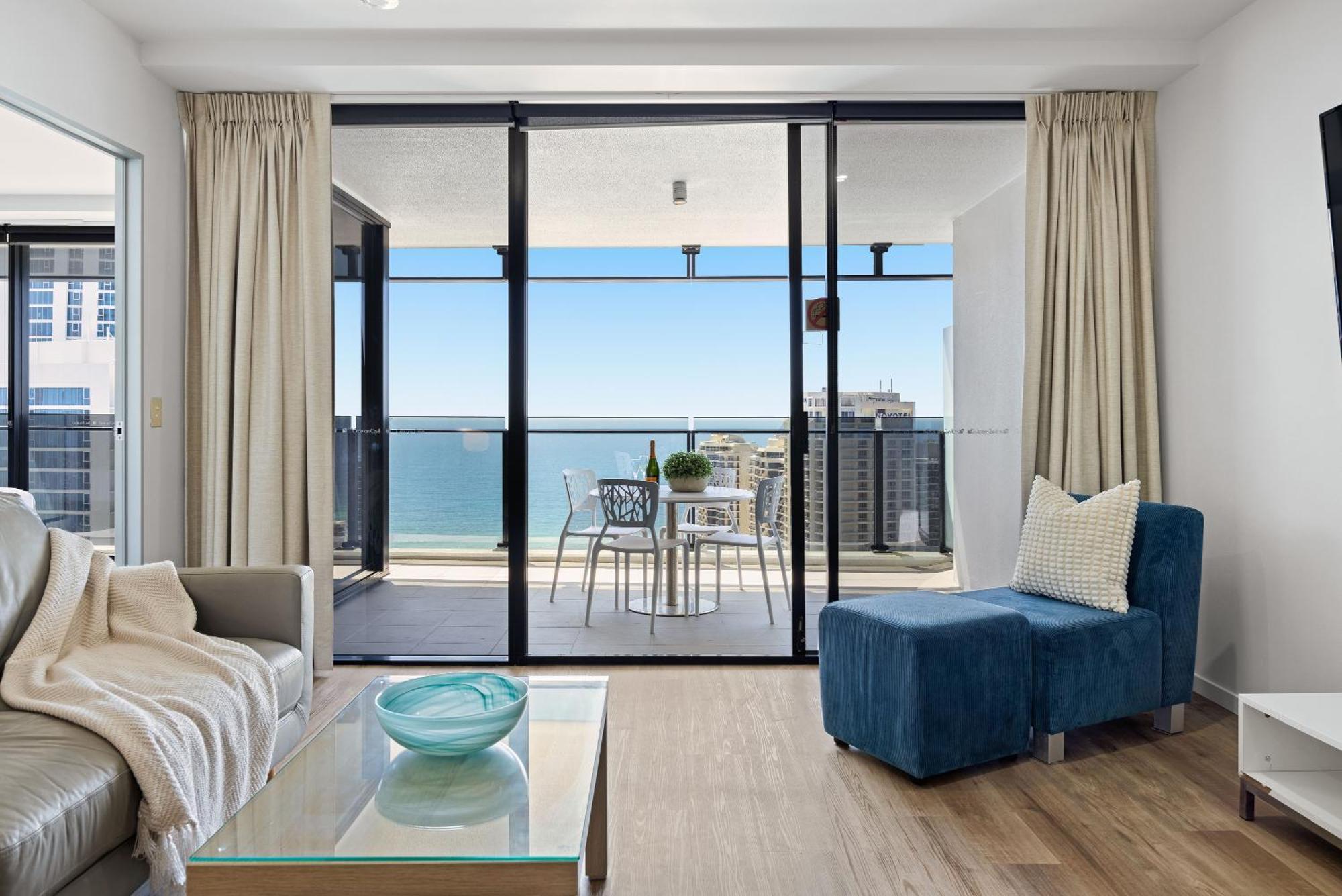 Holiday Holiday Circle On Cavill Apartments Gold Coast Zimmer foto
